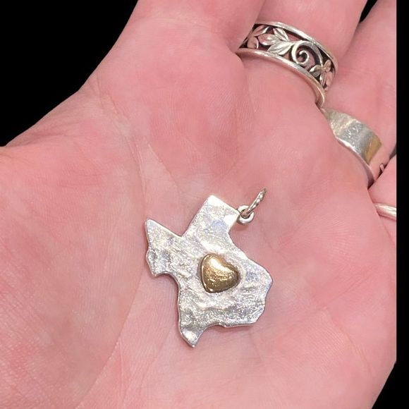 SOLD - Picture 2 of 4